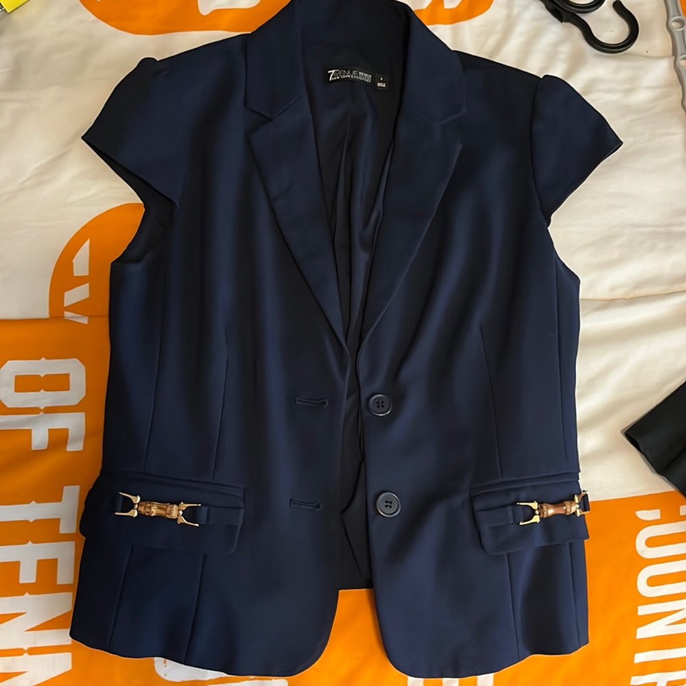 Blazer. Size 6. No pets no smoking.